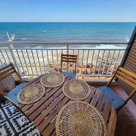 Apartment T2 Front De Moriani-plage *
