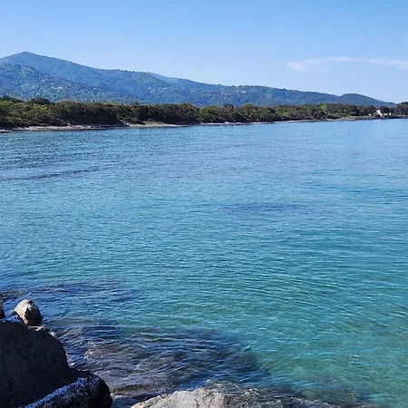 T2 Front De Moriani-plage *